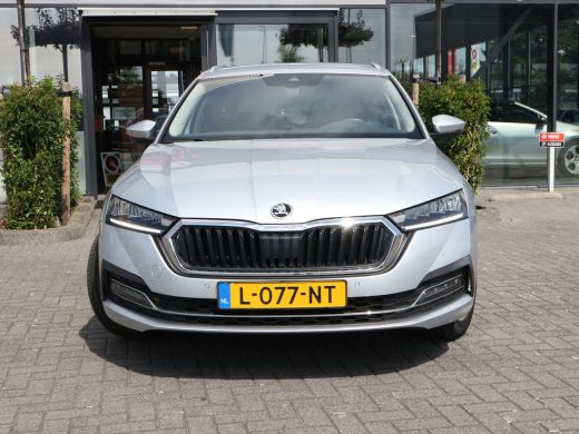 Skoda Octavia Combi 1.0 e-TSI Business Edition DAB NAVI CLIMA CUISE ActivLease financial lease