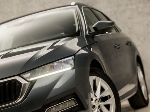 Skoda Octavia Combi 1.0 e-TSI Sport Automaat (VIRTUAL COCKPIT, APPLE CARPLAY, HEAD-UP DISPLAY, STUUR/STOELVERWA... ActivLease financial lease