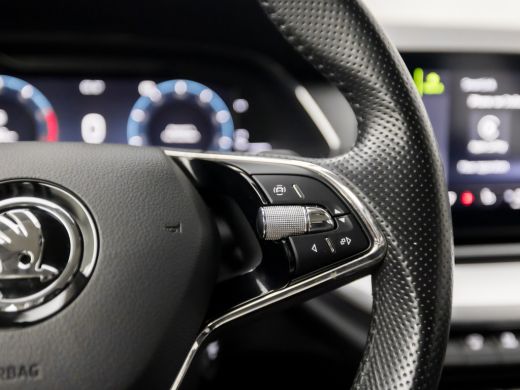 Skoda Octavia Combi 1.0 e-TSI Sport Automaat (VIRTUAL COCKPIT, APPLE CARPLAY, HEAD-UP DISPLAY, STUUR/STOELVERWA... ActivLease financial lease