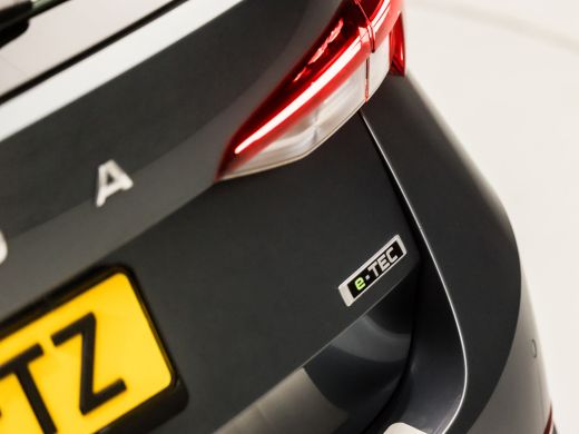 Skoda Octavia Combi 1.0 e-TSI Sport Automaat (VIRTUAL COCKPIT, APPLE CARPLAY, HEAD-UP DISPLAY, STUUR/STOELVERWA... ActivLease financial lease