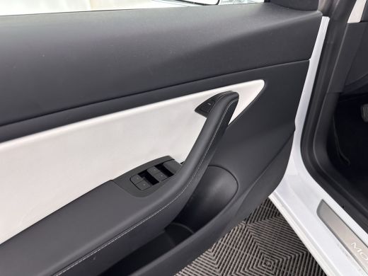 Tesla Model 3 Long Range AWD 75 kWh [ 3-Fase ] (INCL-BTW) Aut. *PANO | AUTO-PILOT | LUXURY-LEATHER | TOWBAR | K... ActivLease financial lease