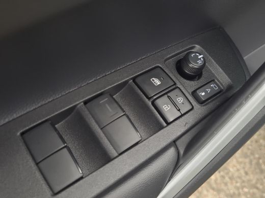 Toyota Corolla Cross Hybrid 140 Dynamic | Apple CarPlay / Android Auto | All seasons | Rijklaarprijs incl. garantie | ActivLease financial lease