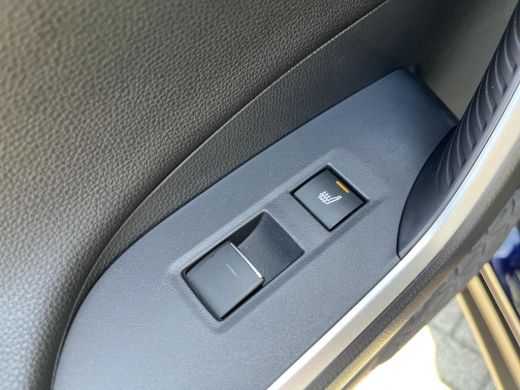 Toyota RAV4 2.5 Plug-in Hybrid AWD Bi-Tone Plus ActivLease financial lease