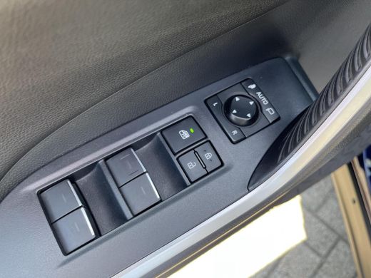 Toyota RAV4 2.5 Plug-in Hybrid AWD Bi-Tone Plus ActivLease financial lease