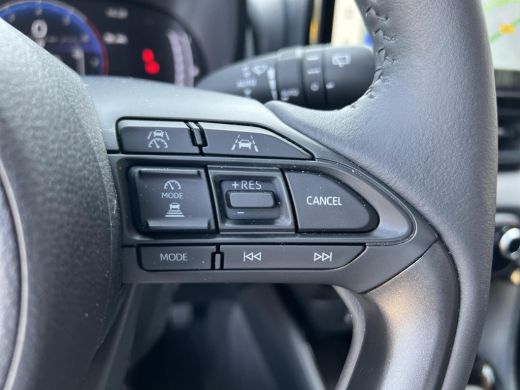 Toyota Yaris 1.5 Hybrid 115 Dynamic Comfortpack ActivLease financial lease