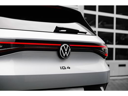 Volkswagen ID.4 Pro Limited Edition Inclusief &euro;2000,- inruilvoordeel | 'App-Connect' draadloze smartphone integra... ActivLease financial lease