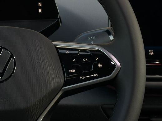 Volkswagen ID.4 Pro Limited Edition Inclusief &euro;2000,- inruilvoordeel | 'App-Connect' draadloze smartphone integra... ActivLease financial lease