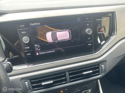 Volkswagen Polo 1.0 TSI 95PK DSG AUTOMAAT COMFORTLINE PARKEERSENSOREN CARPLAY ADAPTIVE CRUISE CONTROLE NETTE AUTO!! ActivLease financial lease