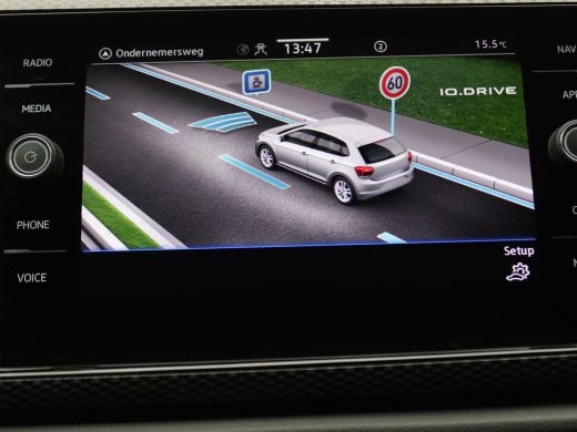 Volkswagen Polo 1.0 TSI Life DSG Navigatie, Climatronic, Cruise Control, Keyless, Parkeersensoren, Achteruitrijca... ActivLease financial lease