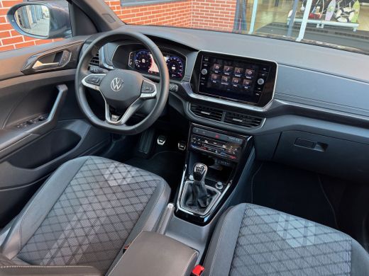 Volkswagen T-Cross 1.0 TSI 116pk R-Line Edition | Matrix-LED | Navigatie | 18'' Misano ActivLease financial lease