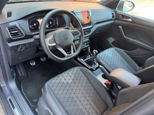 Volkswagen T-Cross 1.0 TSI 116pk R-Line Edition | Matrix-LED | Navigatie | 18'' Misano ActivLease financial lease