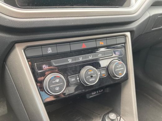 Volkswagen T-Roc 1.0 TSI Style Business 110 pk | Navi | Carplay | Climate ActivLease financial lease