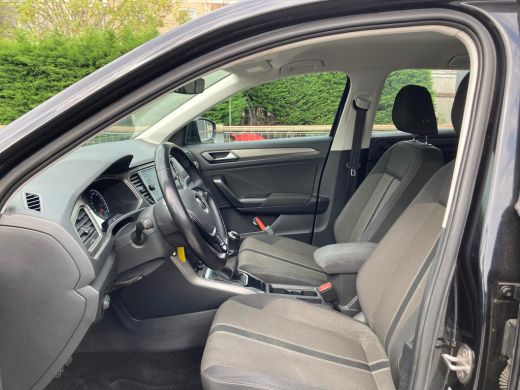 Volkswagen T-Roc 1.0 TSI Style Business 110 pk | Navi | Carplay | Climate ActivLease financial lease