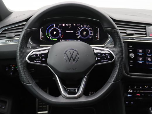 Volkswagen Tiguan 1.4 TSI eHybrid R-Line Business 245PK DSG Trekhaak, LED-Matrix, Elek. achterklep, 20" Suzuka velg... ActivLease financial lease