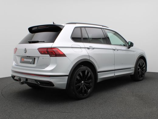 Volkswagen Tiguan 1.4 TSI eHybrid R-Line Business 245PK DSG Trekhaak, LED-Matrix, Elek. achterklep, 20" Suzuka velg... ActivLease financial lease