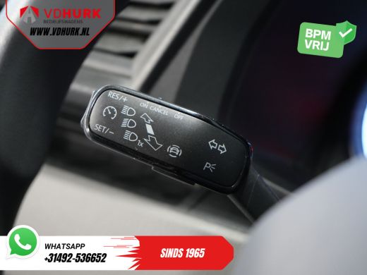 Volkswagen Transporter 2.0 TDI L2 BPM VRIJ! Imperiaal/ Carplay/ Airco/ Cruise/ PDC/ Trekhaak ActivLease financial lease