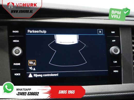 Volkswagen Transporter 2.0 TDI L2 BPM VRIJ! Imperiaal/ Carplay/ Airco/ Cruise/ PDC/ Trekhaak ActivLease financial lease
