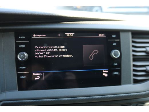 Volkswagen Transporter 2.0 TDI L2 H1 Airco Navigatie Trekhaak ActivLease financial lease