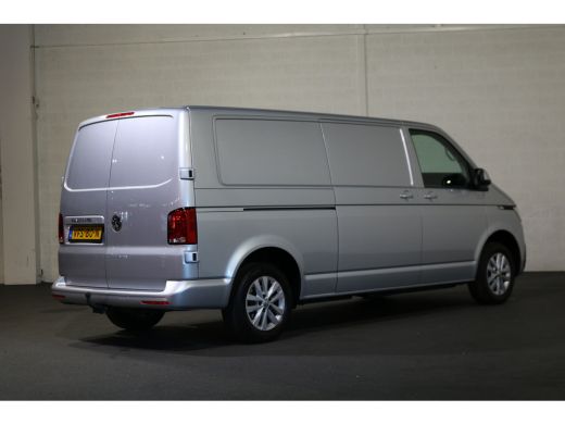 Volkswagen Transporter 2.0 TDI L2 H1 Airco Navigatie Trekhaak ActivLease financial lease
