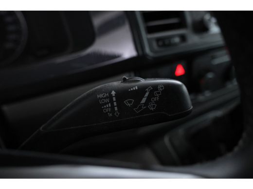 Volkswagen Transporter 2.0 TDI L2 H1 Highline Automaat, Leer, Navigatie, Climate, ActivLease financial lease