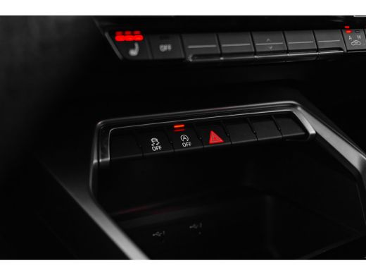 Audi A3 Sportback 30 TFSI S edition 110PK | Stoelverw. voor | Sfeerverlichting | Cruise Control Adaptief ... ActivLease financial lease