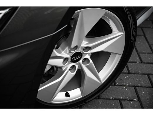 Audi A3 Sportback 30 TFSI S edition 110PK | Stoelverw. voor | Sfeerverlichting | Cruise Control Adaptief ... ActivLease financial lease