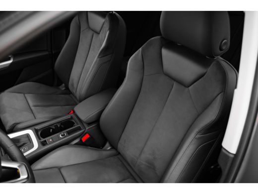 Audi Q3 45 TFSI e Advanced edition | Achteruitrijcamera | Stoelverwarming | Adaptieve Cruise Control | Le... ActivLease financial lease