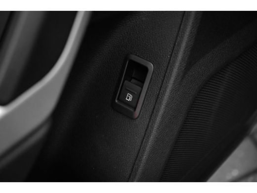 Audi Q3 45 TFSI e Advanced edition | Achteruitrijcamera | Stoelverwarming | Adaptieve Cruise Control | Le... ActivLease financial lease