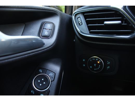 Ford Fiesta 1.0EB ST-Line X | NL-AUTO! | 1 EIGENAAR | TREKHAAK | LED | CRUISE | DEALER OH | WINTERPACK | APPL... ActivLease financial lease