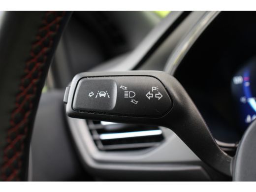 Ford Focus 1.0EB Hybrid ST Line X | NL AUTO! | DEALER OH! | WINTERPACK | AFN. TREKHAAK | CAMERA | EL. ACHTER... ActivLease financial lease