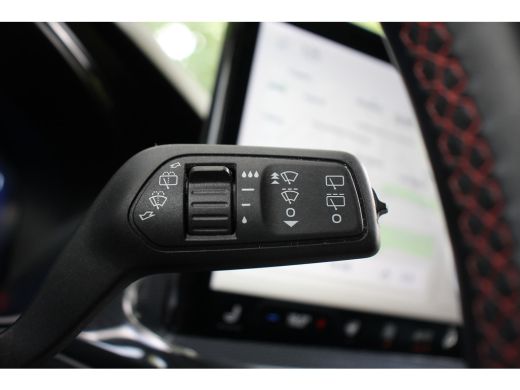 Ford Focus 1.0EB Hybrid ST Line X | NL AUTO! | DEALER OH! | WINTERPACK | AFN. TREKHAAK | CAMERA | EL. ACHTER... ActivLease financial lease