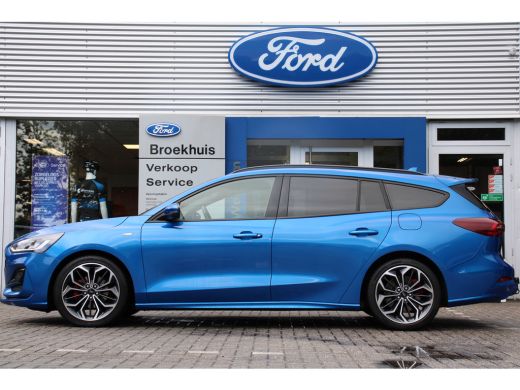 Ford Focus 1.0EB Hybrid ST Line X | NL AUTO! | DEALER OH! | WINTERPACK | AFN. TREKHAAK | CAMERA | EL. ACHTER... ActivLease financial lease