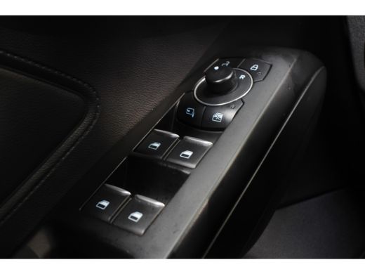 Ford Focus 1.0EB Hybrid ST Line X | NL AUTO! | DEALER OH! | WINTERPACK | AFN. TREKHAAK | CAMERA | EL. ACHTER... ActivLease financial lease