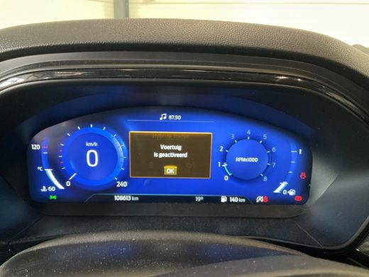 Ford Focus 1.0EB Hybrid ST Line X | NL AUTO! | DEALER OH! | WINTERPACK | AFN. TREKHAAK | CAMERA | EL. ACHTER... ActivLease financial lease