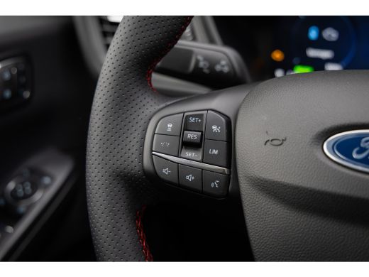 Ford Kuga 2.5 PHEV ST-Line X | Black-pack | Wegklap Trekhaak | Pano-dak | Matrix LED verlichting | 20 inch ... ActivLease financial lease