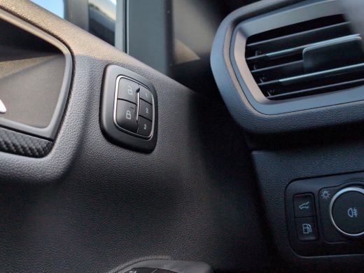 Ford Kuga 2.5 PHEV ST-Line X | 20"LM-Velgen | Adaptieve Matrix LED koplampen met Coast to Coast signature L... ActivLease financial lease