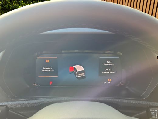 Ford Transit Connect 1.5 EcoBoost PHEV L1 Trend | Houten vloer in laadruimte | Parkeersensor voor en achter | Trekhaak ActivLease financial lease