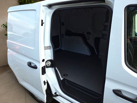 Ford Transit Connect 1.5 EcoBoost PHEV L1 Trend | Houten vloer in laadruimte | Parkeersensor voor en achter | Trekhaak ActivLease financial lease