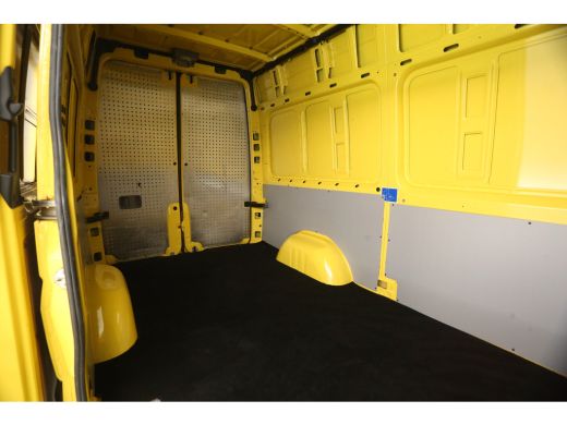 Mercedes-Benz Sprinter 319 3.0 CDI 366 V6 L2H2 | 191PK | 3500kg Trekgew. | Automaat | Airco | Camera | Cruise | Navigati... ActivLease financial lease