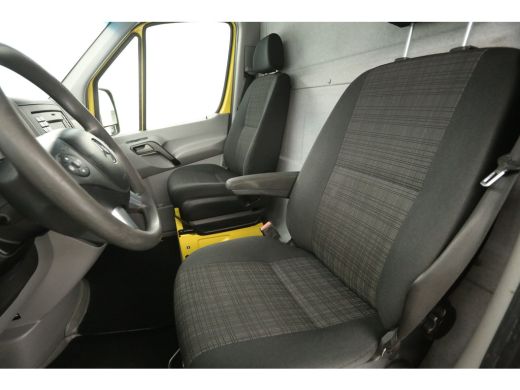 Mercedes-Benz Sprinter 319 3.0 CDI 366 V6 L2H2 | 191PK | 3500kg Trekgew. | Automaat | Airco | Camera | Cruise | Navigati... ActivLease financial lease