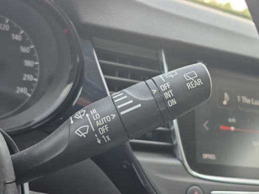 Opel Crossland X 1.2 Turbo 120 Jaar Edition Climate control | LED | Parkeersensoren | Full map navigatie | Carplay... ActivLease financial lease