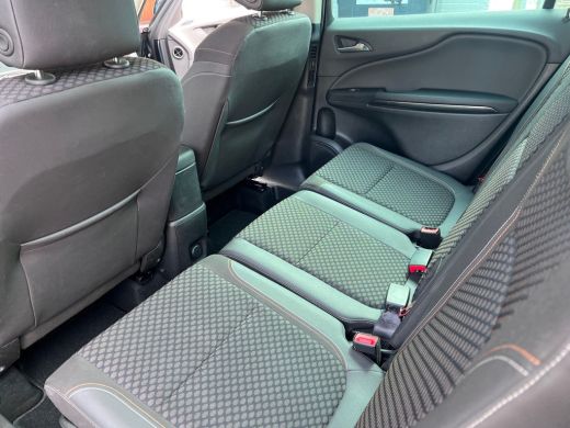 Opel Zafira 1.4 Turbo/120pk/7-persoons/Cruise/Carplay/Emerald Green/PDC/Led ActivLease financial lease