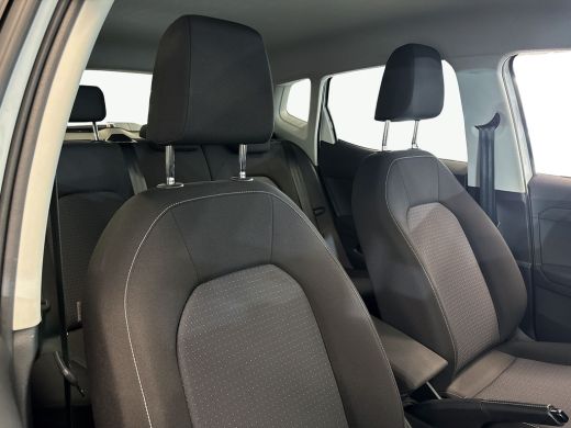 Seat Arona 1.0 95pk TSI Style Parkeersensoren achter | Cruise control | Automatische airco 2-zones ActivLease financial lease