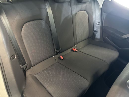Seat Arona 1.0 95pk TSI Style Parkeersensoren achter | Cruise control | Automatische airco 2-zones ActivLease financial lease