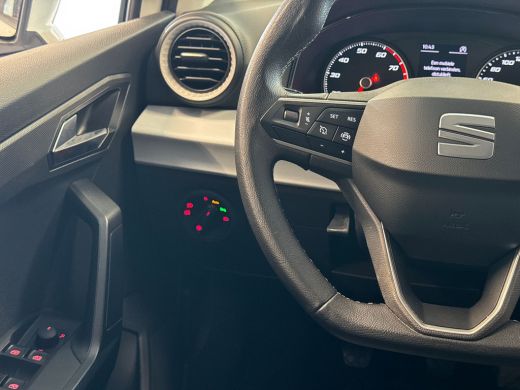 Seat Arona 1.0 95pk TSI Style Parkeersensoren achter | Cruise control | Automatische airco 2-zones ActivLease financial lease