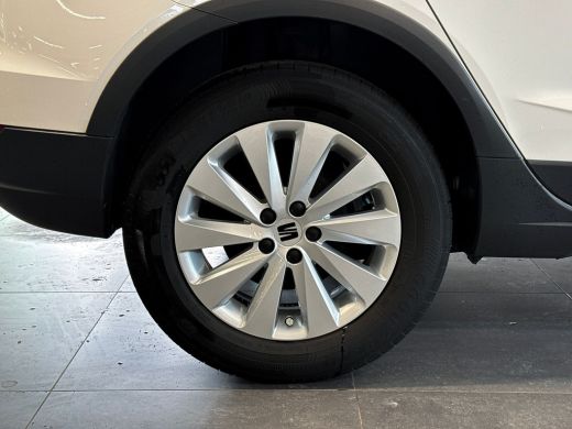 Seat Arona 1.0 95pk TSI Style Parkeersensoren achter | Cruise control | Automatische airco 2-zones ActivLease financial lease