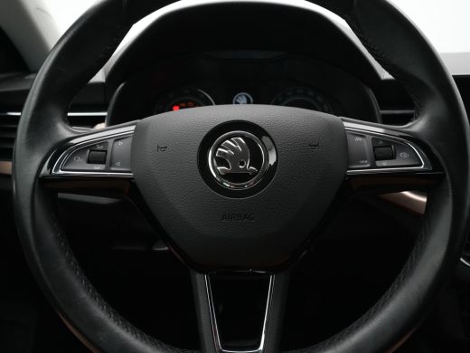 Skoda Scala 1.0 TSI 115pk First Edition clima trekhaak 17'lm parkeersensors stoelverwarming ActivLease financial lease