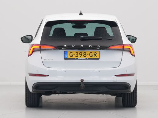 Skoda Scala 1.0 TSI 115pk First Edition clima trekhaak 17'lm parkeersensors stoelverwarming ActivLease financial lease