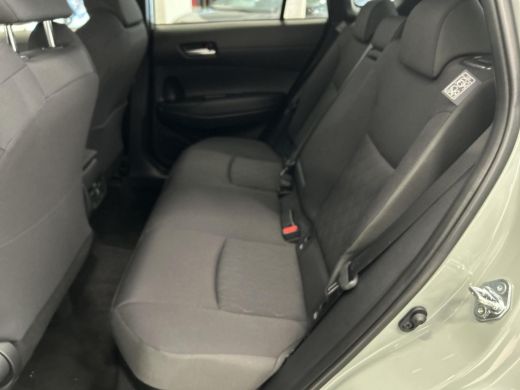 Toyota Corolla Cross Hybrid 200 Dynamic ActivLease financial lease
