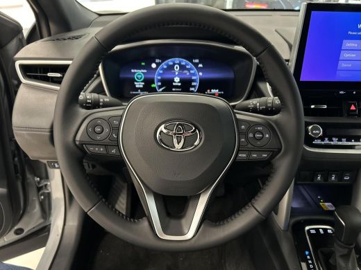 Toyota Corolla Cross Hybrid 200 Style ActivLease financial lease